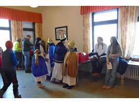 Aussendung der Sternsinger in Naumburg (© Karl-Franz Thiede)